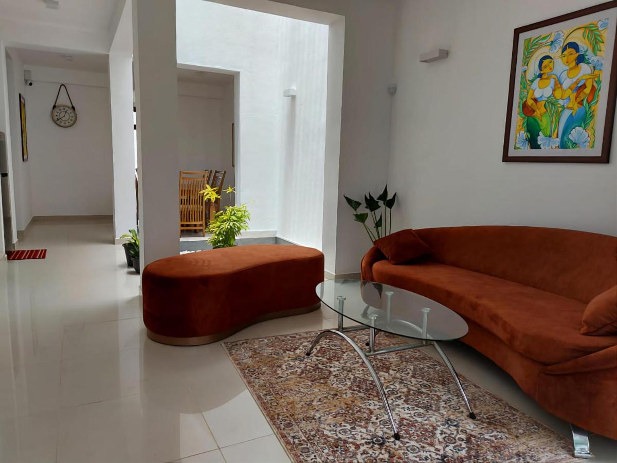Oesis - Stylish Villa Steps From Historic Galle Fort Exterior photo