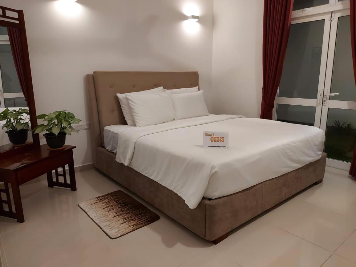Oesis - Stylish Villa Steps From Historic Galle Fort Exterior photo