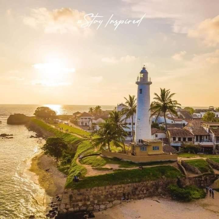 Oesis - Stylish Villa Steps From Historic Galle Fort Exterior photo